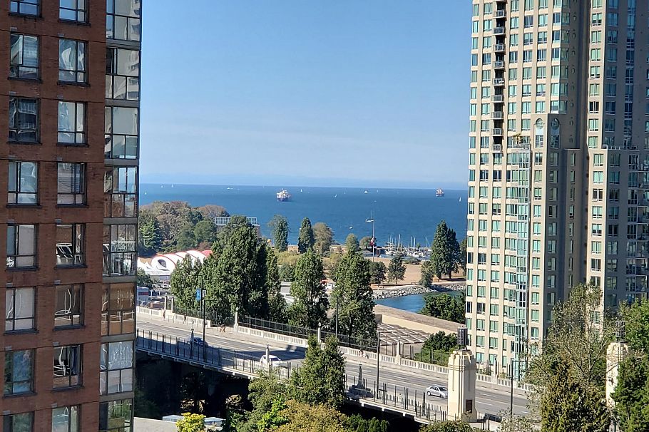 1105 1383 Howe Street Vancouver, BC - 25