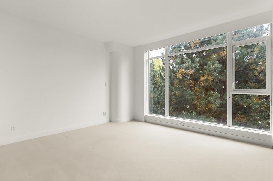 305 5955 Balsam Street Vancouver, BC - 23