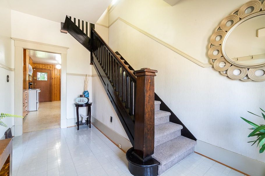 498 E 5th Avenue Vancouver, BC - 9