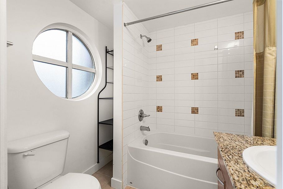 1468 Cedar Cottage Mews Vancouver, BC - 23