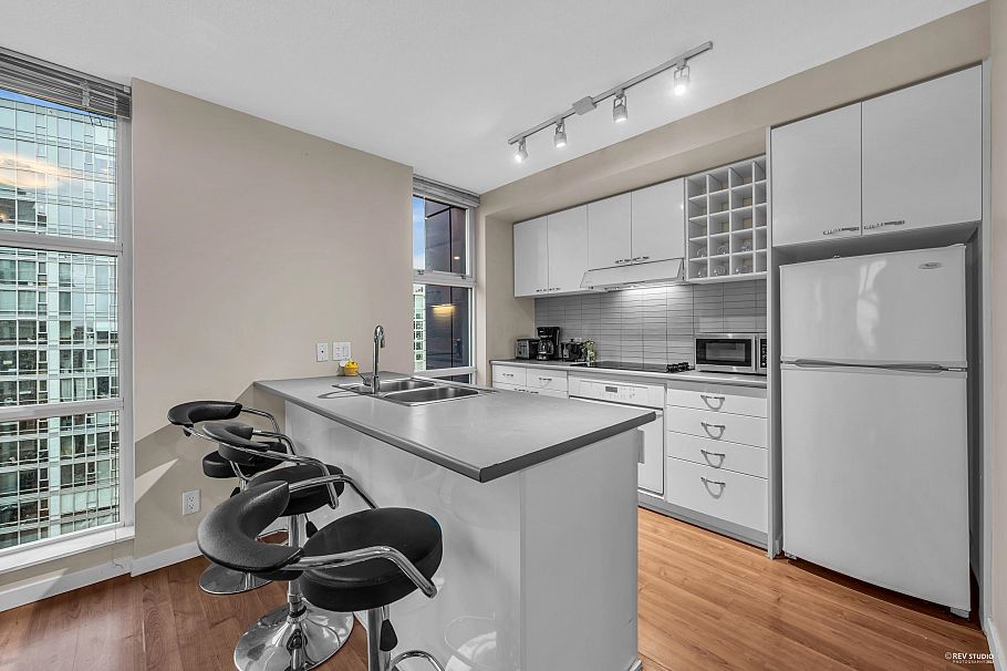 2301 602 Citadel Parade Vancouver, BC - 7