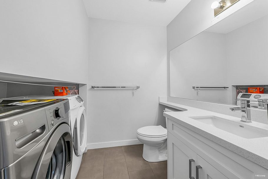 3529 Napier Street Vancouver, BC - 22