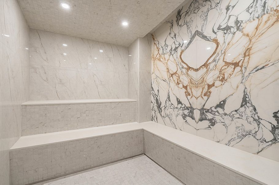 1309 135 E 13th Street North Vancouver, BC - 40