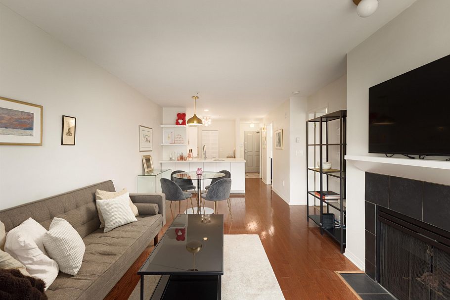 204 2575 W 4th Avenue Vancouver, BC - 6