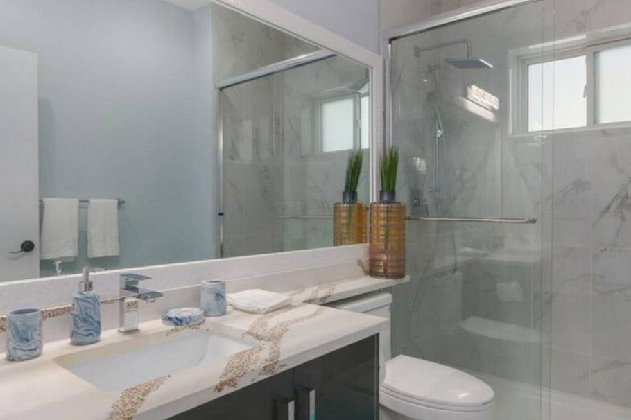 4666 Earles Street Vancouver, BC - 15