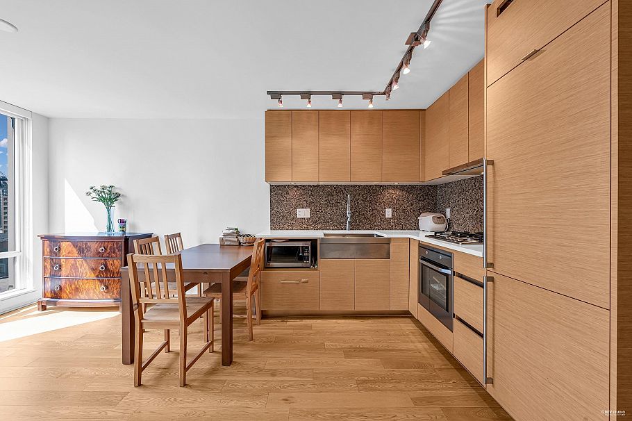 1002 565 Smithe Street Vancouver, BC - 14