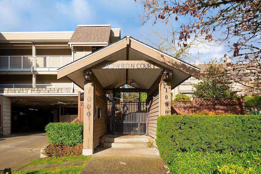  North Vancouver, BC - 32