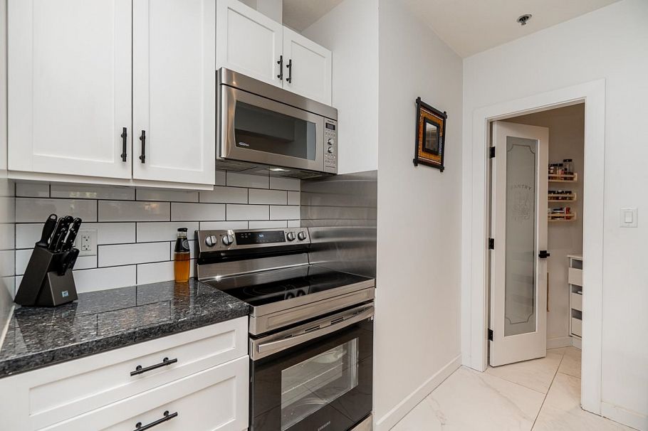 408 503 W 16th Avenue Vancouver, BC - 11