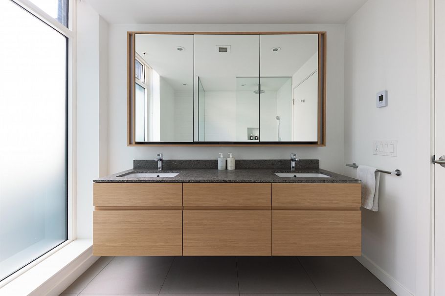 1553 W 8th Avenue Vancouver, BC - 24