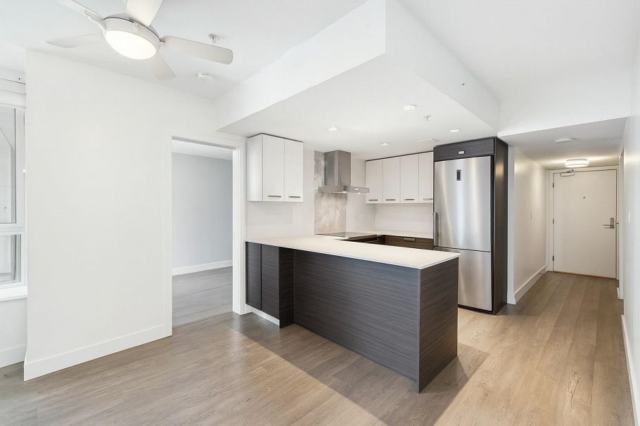 621 1783 Manitoba Street Vancouver, BC - 4