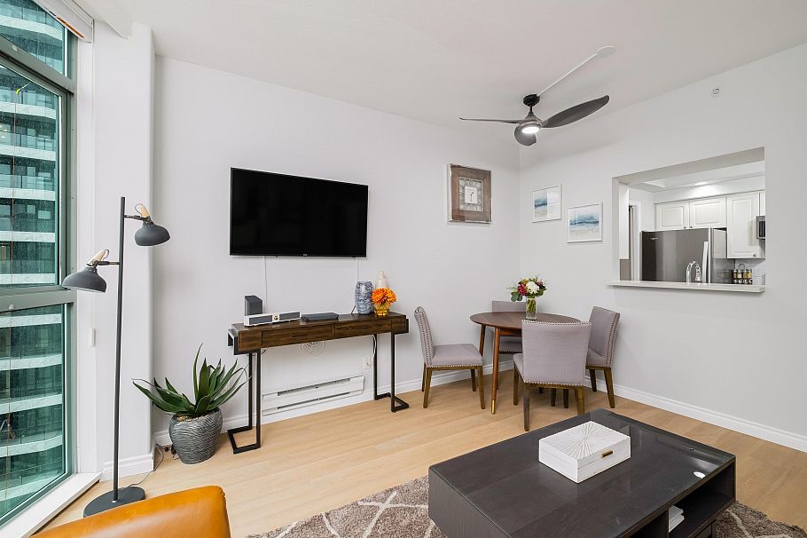 1105 1383 Howe Street Vancouver, BC - 6