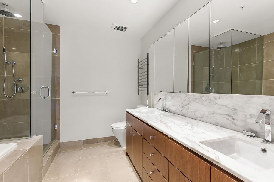 305 5955 Balsam Street Vancouver, BC - 26