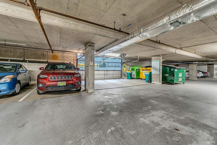 501 1725 Pendrell Street Vancouver, BC - 13