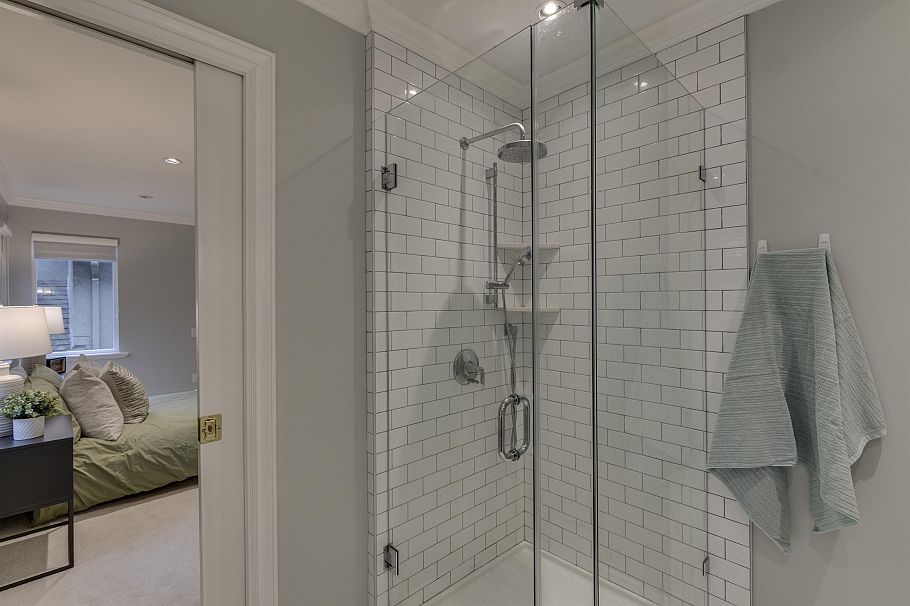 4560 W 7th Avenue Vancouver, BC - 37