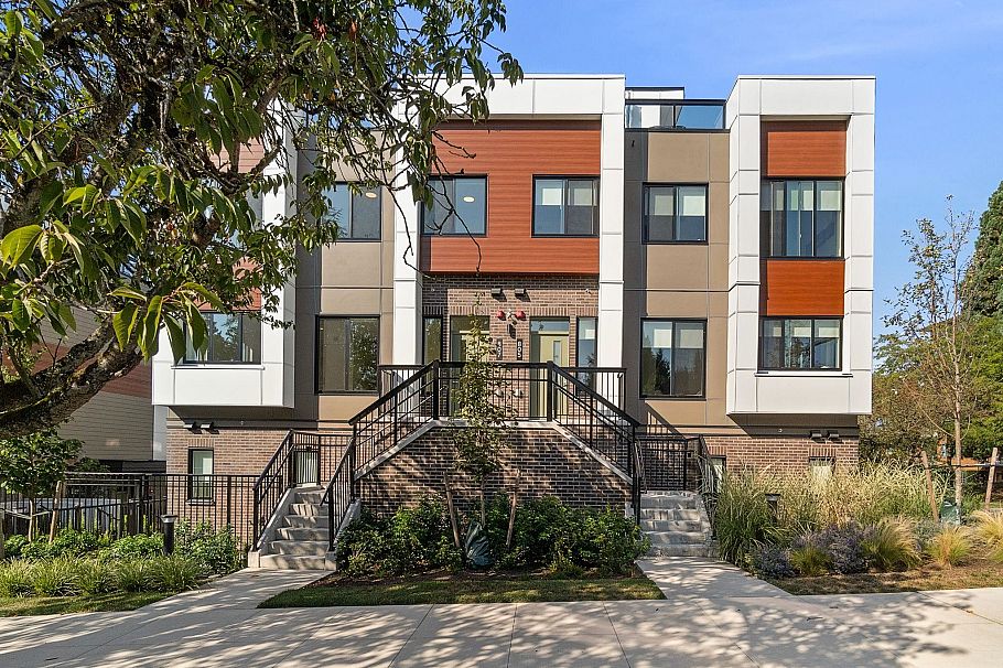 807 W 33rd Avenue Vancouver, BC - 4