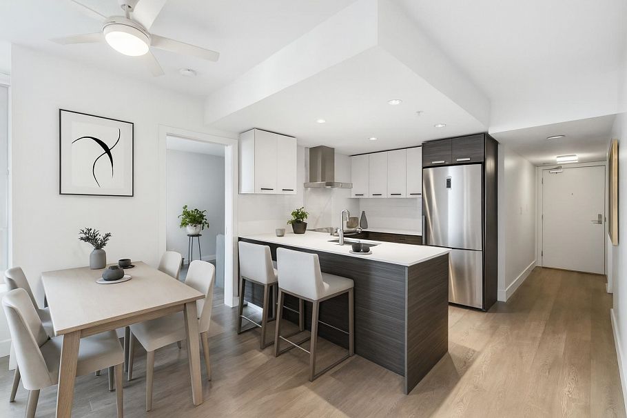 621 1783 Manitoba Street Vancouver, BC - 3