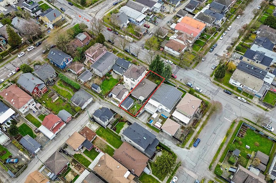 837 Windermere Street Vancouver, BC - 20