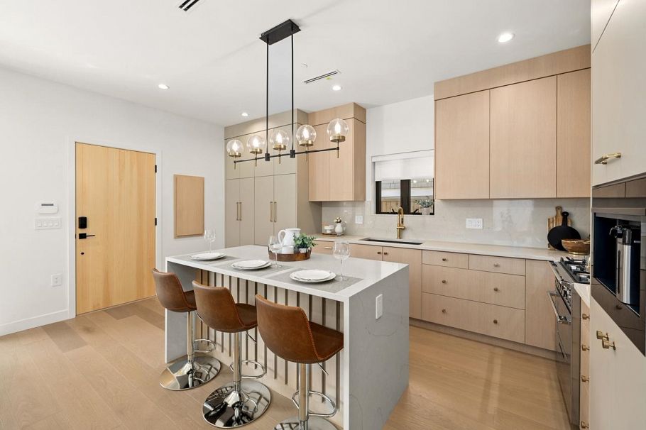 1 2247 Parker Street Vancouver, BC - 12