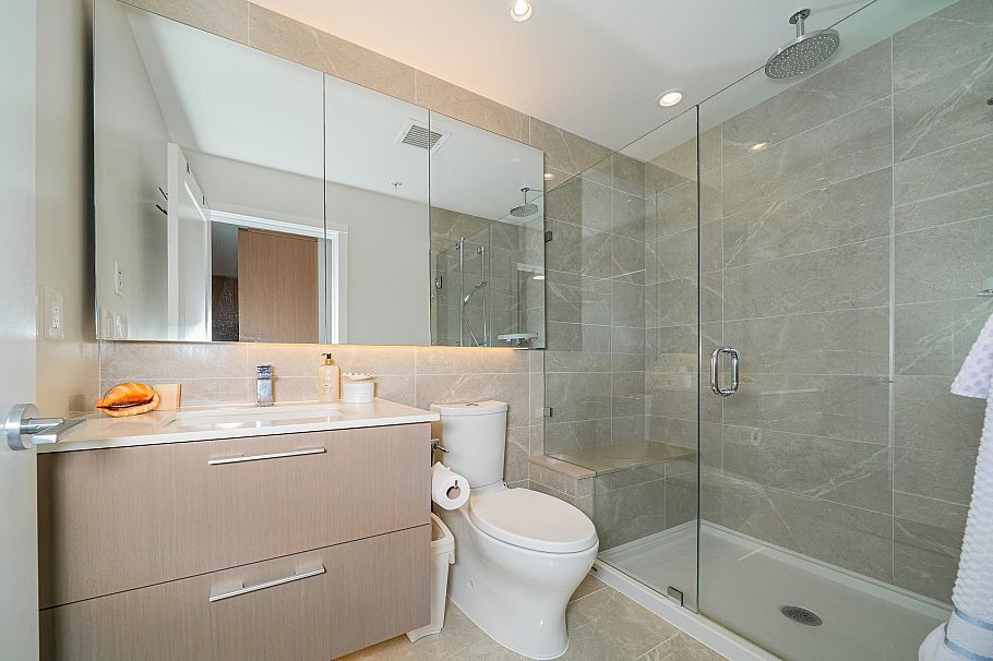 101 5608 Berton Avenue Vancouver, BC - 16