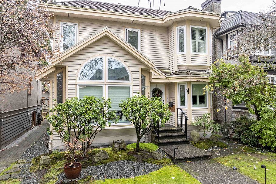 4560 W 7th Avenue Vancouver, BC - 16