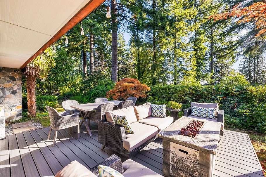 1090 W Keith Road North Vancouver, BC - 36