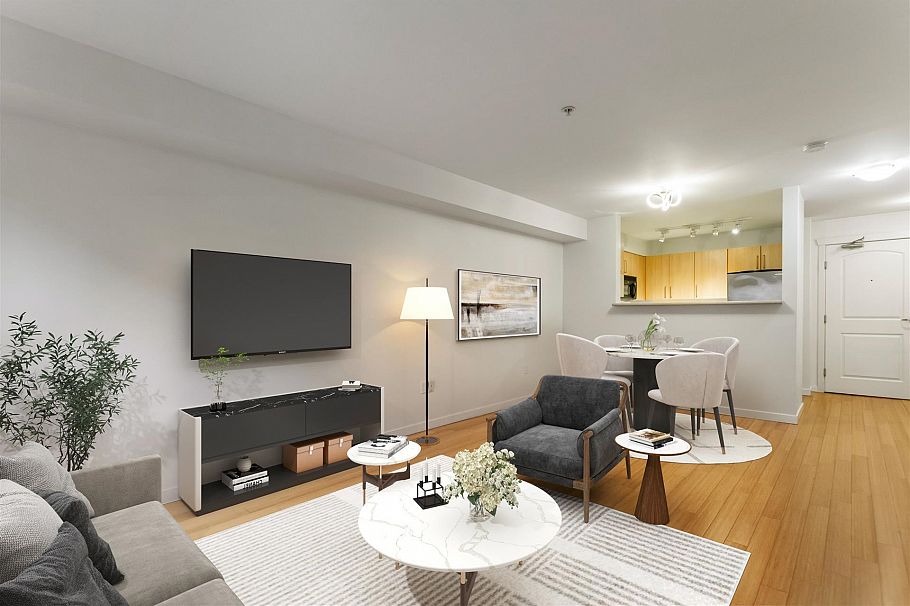 210 3575 Euclid Avenue Vancouver, BC - 4