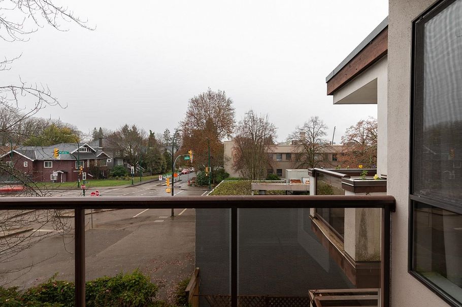 306 1775 W 10th Avenue Vancouver, BC - 27