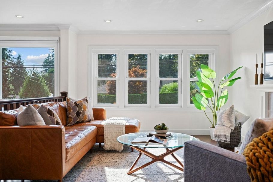 814 Plymouth Drive North Vancouver, BC - 7