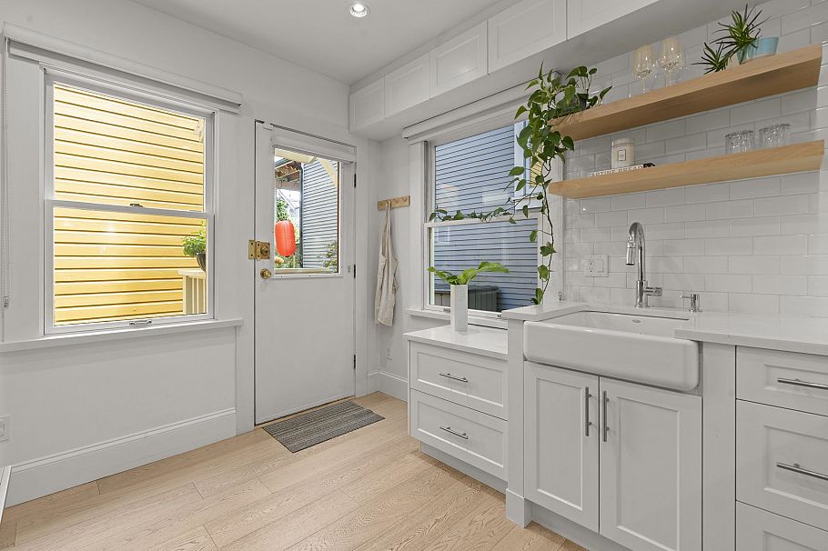 508 Hawks Avenue Vancouver, BC - 13