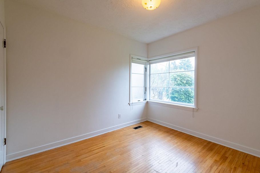 2960 W 41st Avenue Vancouver, BC - 10