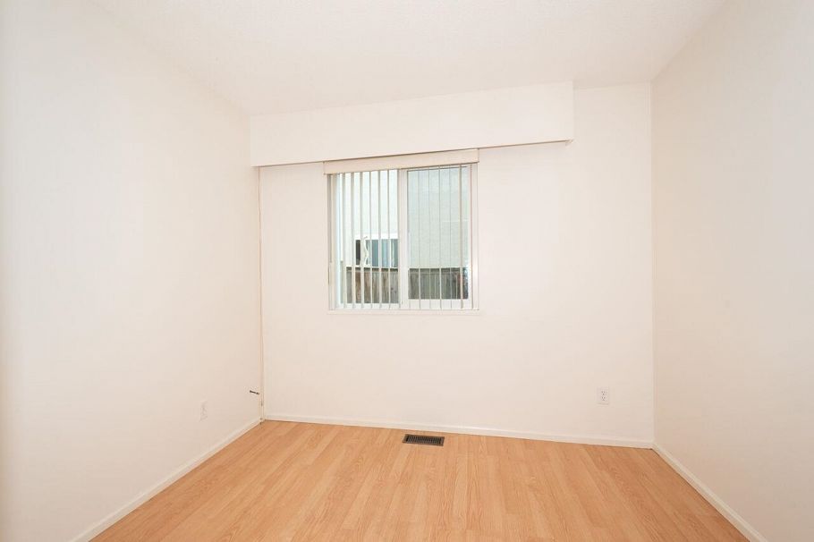 2155 W 15th Avenue Vancouver, BC - 24