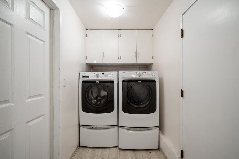 1358 E 14th Street North Vancouver, BC - 33