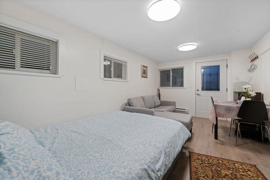 1436 Grand Boulevard North Vancouver, BC - 39