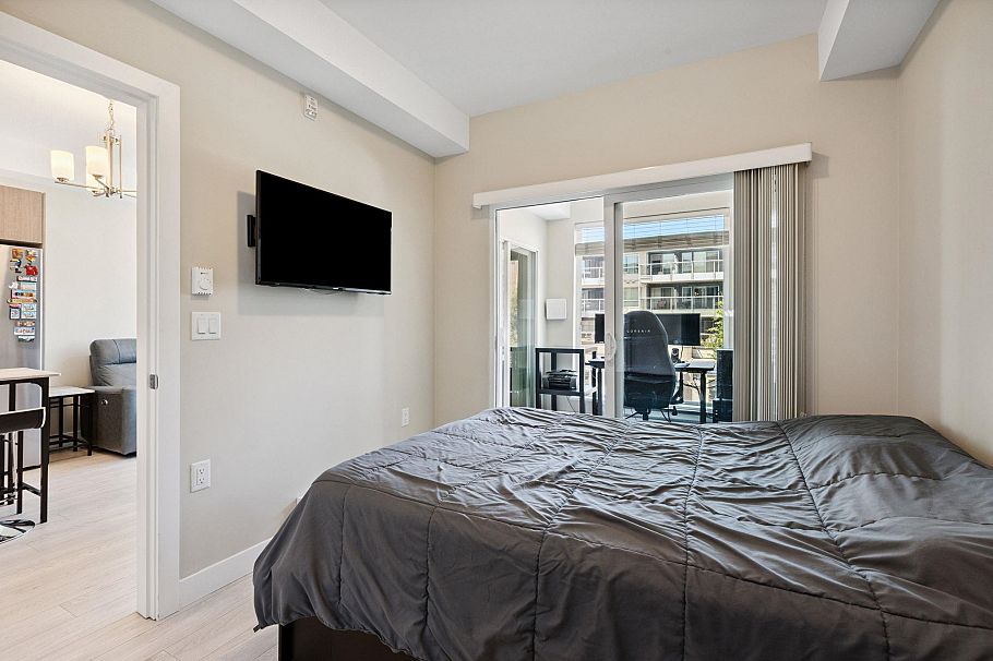 218 1838 Renfrew Street Vancouver, BC - 19