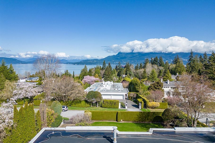 5550 Kingston Road Vancouver, BC - 3