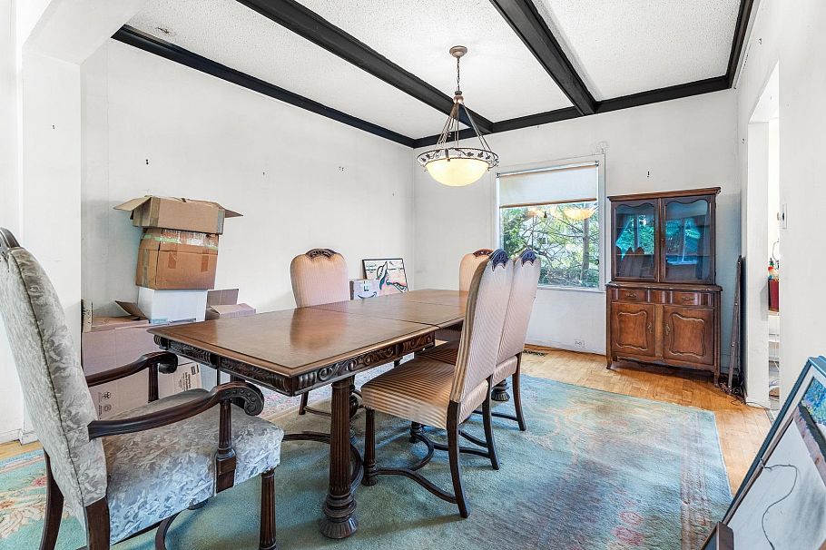 1149 Lily Street Vancouver, BC - 4