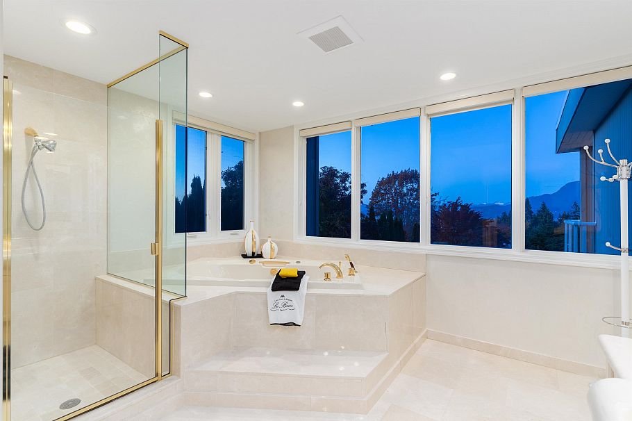 5550 Kingston Road Vancouver, BC - 19