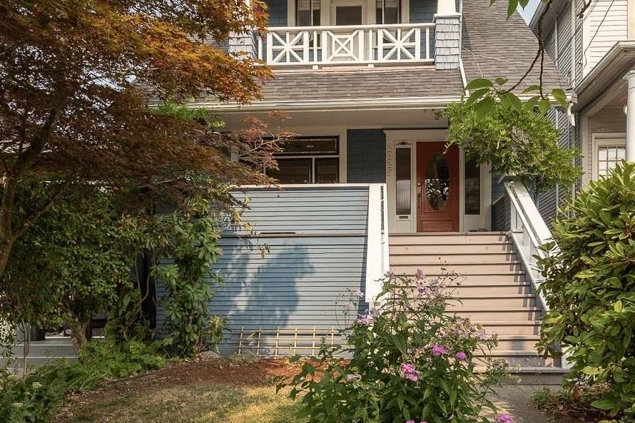 2025 Charles Street Vancouver, BC - 1