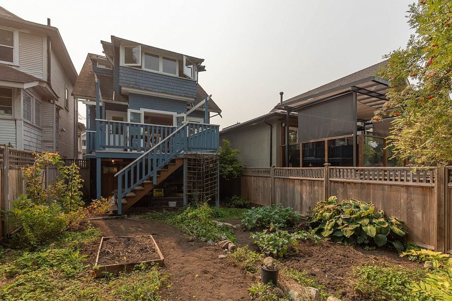 2025 Charles Street Vancouver, BC - 39