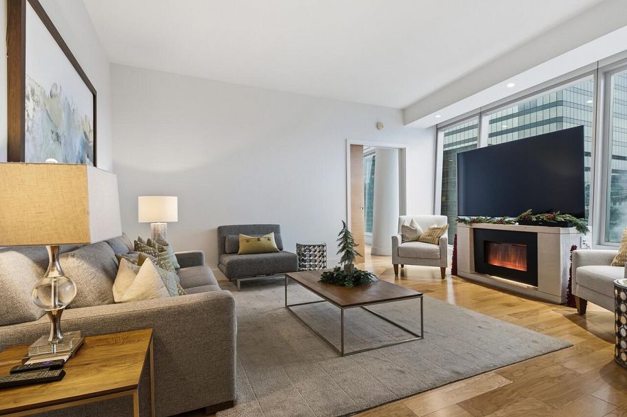 1701 667 Howe Street Vancouver, BC - 8