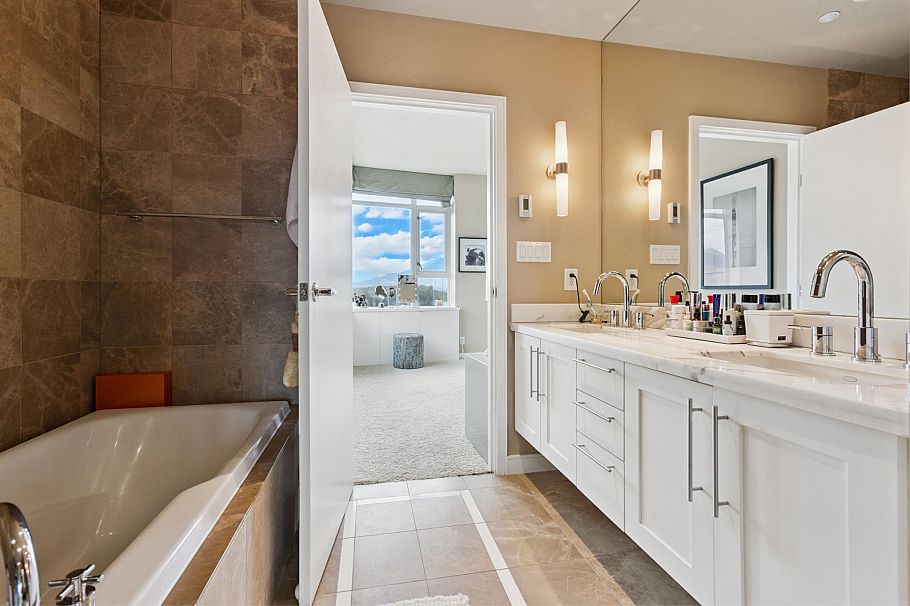 PH2501 1616 Bayshore Drive Vancouver, BC - 18