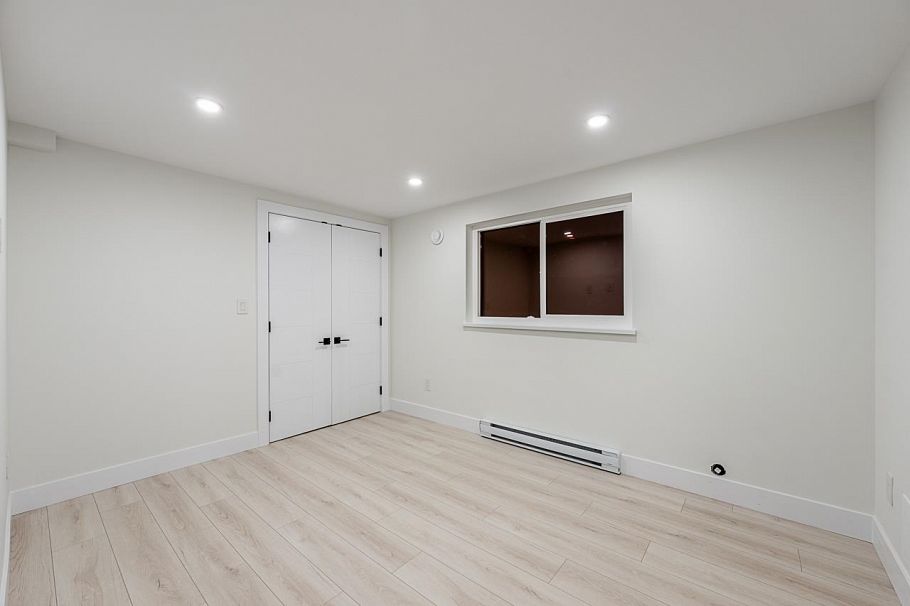 531 Greenway Avenue North Vancouver, BC - 35