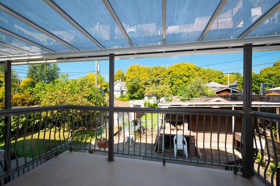 2155 W 15th Avenue Vancouver, BC - 25