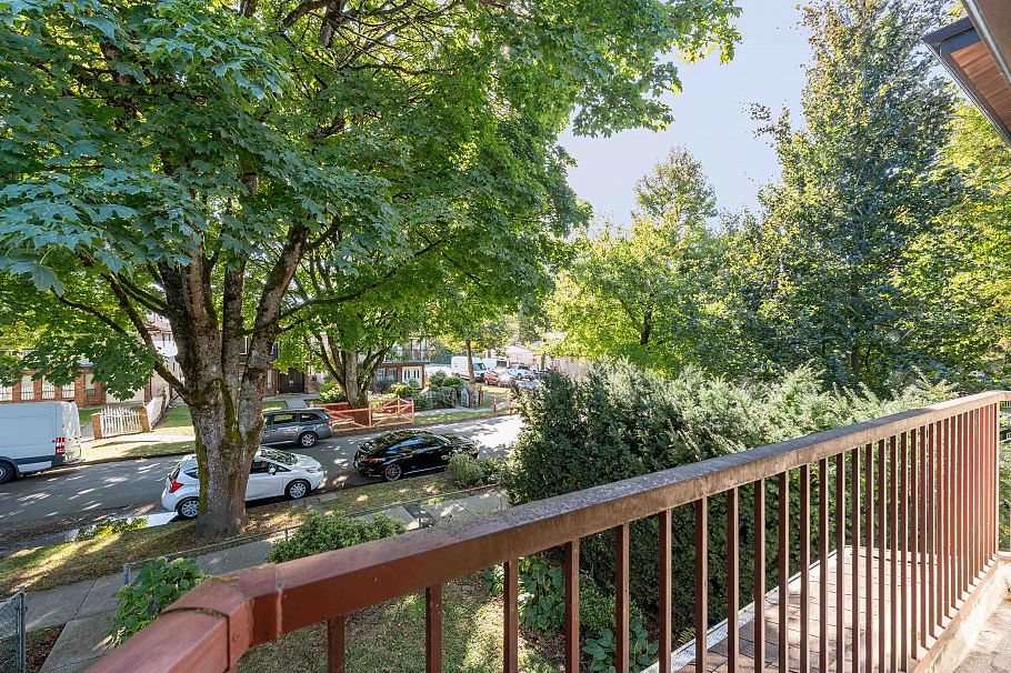 511 E 19th Avenue Vancouver, BC - 27