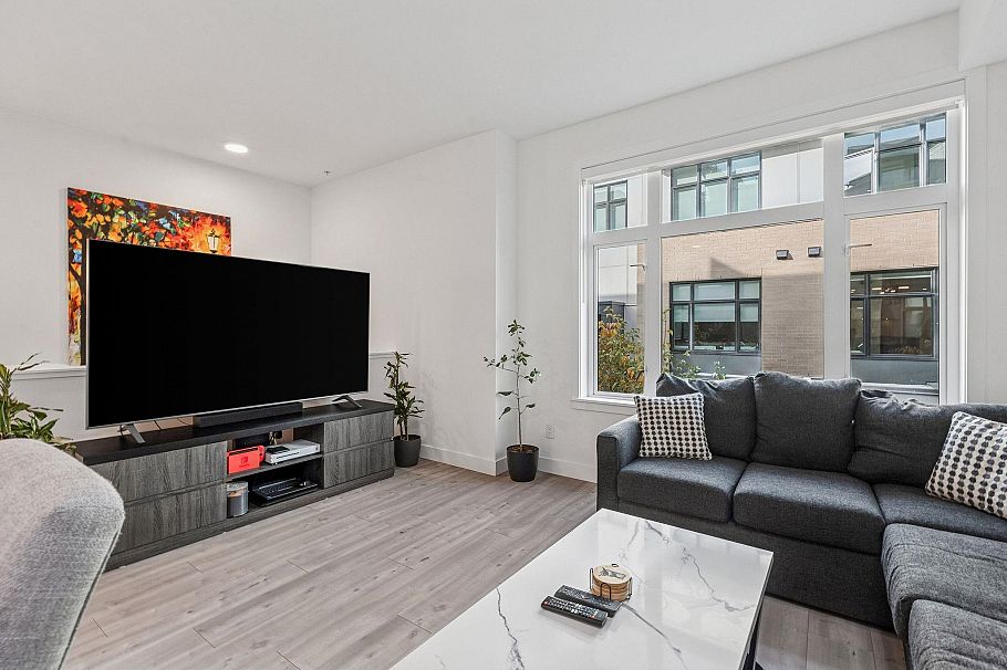 266 2035 Glenaire Drive North Vancouver, BC - 11