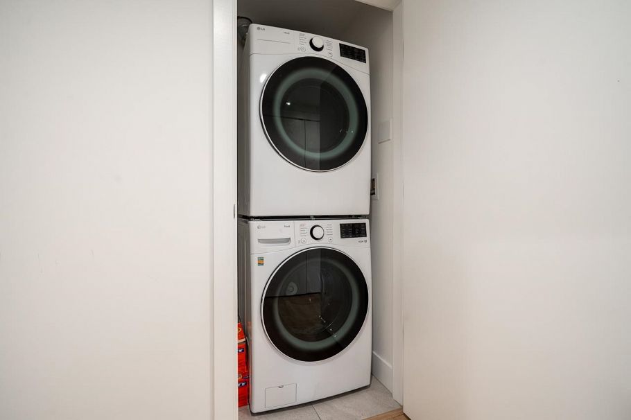 303 2375 Emery Court North Vancouver, BC - 24