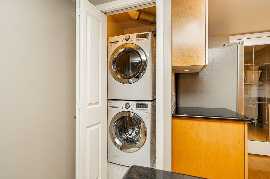 403 1425 W 6th Avenue Vancouver, BC - 23