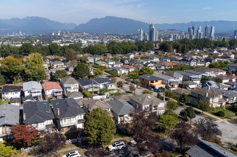 3391 E 25th Avenue Vancouver, BC - 33