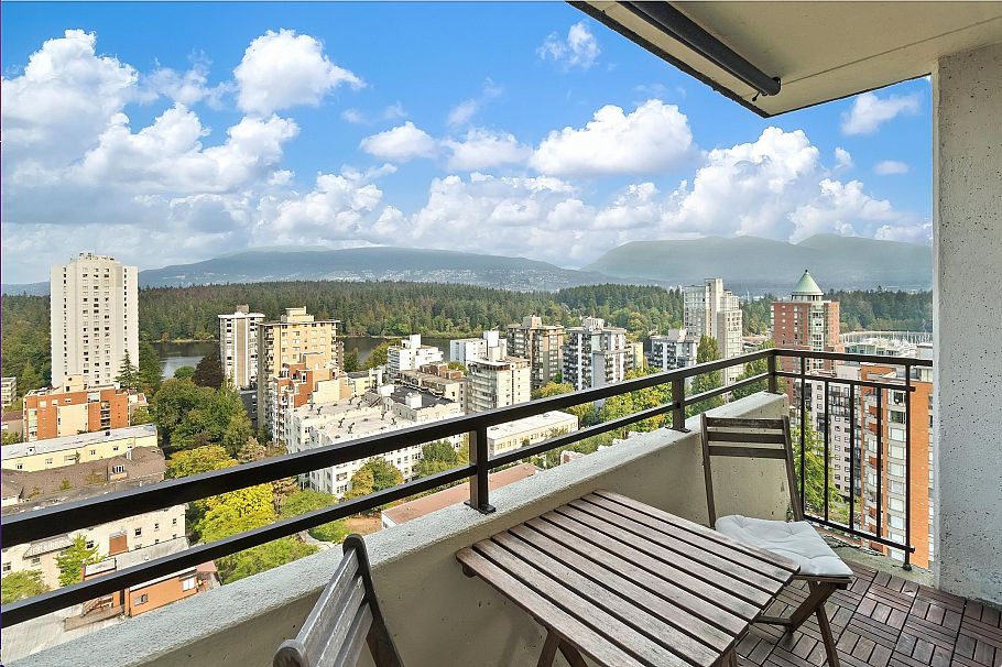 2204 1816 Haro Street Vancouver, BC - 23