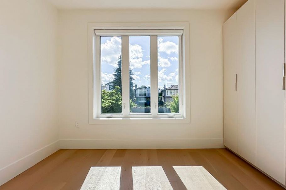 2919 Charles Street Vancouver, BC - 15